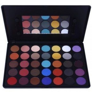 Accessory Bundle Eye Shadow/Leather Belt